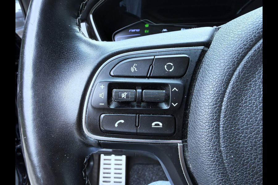 Kia Niro 1.6 GDi Hybrid ExecutiveLine - Apple CarPlay / Android Auto - Schuif-/Kanteldak - Stuur-/Stoelverwarming - Lederen Bekled