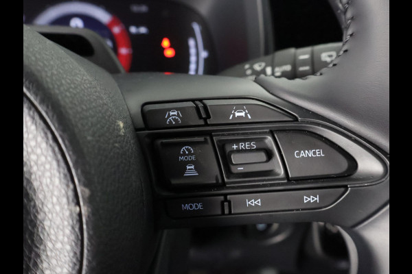 Toyota Aygo X HYBRID PULSE BI-TONE GARANTIE TOT 2036**RIJKLAAR** APPLE CARPLAY & ANDRIOD AUTO . ADAPTIEVE CRUISE CONTROL . ACHTERUITRIJ CAMERA .