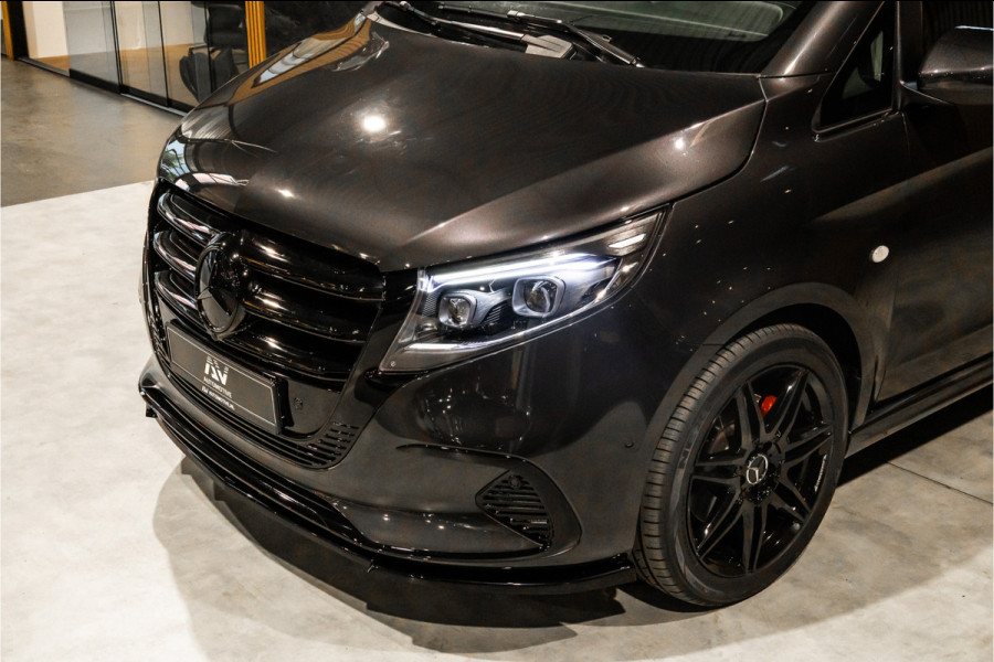 Mercedes-Benz Vito 119 CDI DC L3 XL | AMG | L+R Schuifdeur | Dubbel cabine | Navigatie | CarPlay | Camera | Lederen bekleding | Stoelverwarming | 2500 kg trekgewicht | Trekhaak | Multibeam Led | PDC V+A