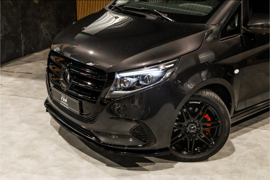 Mercedes-Benz Vito 119 CDI DC L3 XL | AMG | L+R Schuifdeur | Dubbel cabine | Navigatie | CarPlay | Camera | Lederen bekleding | Stoelverwarming | 2500 kg trekgewicht | Trekhaak | Multibeam Led | PDC V+A