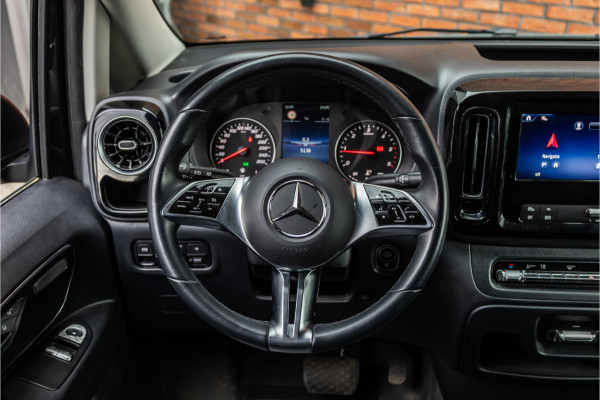 Mercedes-Benz Vito 119 CDI DC L3 XL | AMG | L+R Schuifdeur | Dubbel cabine | Navigatie | CarPlay | Camera | Lederen bekleding | Stoelverwarming | 2500 kg trekgewicht | Trekhaak | Multibeam Led | PDC V+A