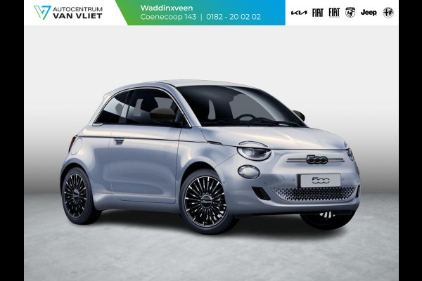 Fiat 500E La Prima 42 kWh | Uit voorraad leverbaar | Panoramadak | Adapt. Cruise | Pack Top Plus | Camera | Leder | Apple Carplay