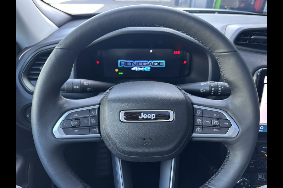 Jeep Renegade 4xe 240 Plug-in Hybrid The North Star (Elektrisch Schuifdak - Navigatie - Apple Carplay - Camera - Stoel & Stuurverwarming - LED