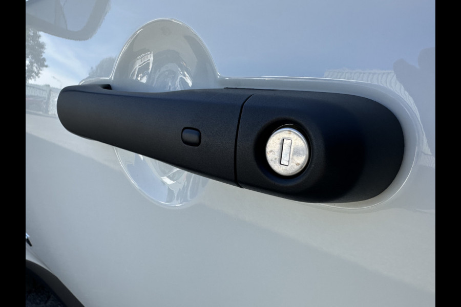 Jeep Renegade 4xe 240 Plug-in Hybrid The North Star (Elektrisch Schuifdak - Navigatie - Apple Carplay - Camera - Stoel & Stuurverwarming - LED