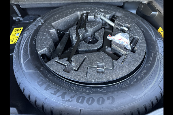 Jeep Renegade 4xe 240 Plug-in Hybrid The North Star (Elektrisch Schuifdak - Navigatie - Apple Carplay - Camera - Stoel & Stuurverwarming - LED
