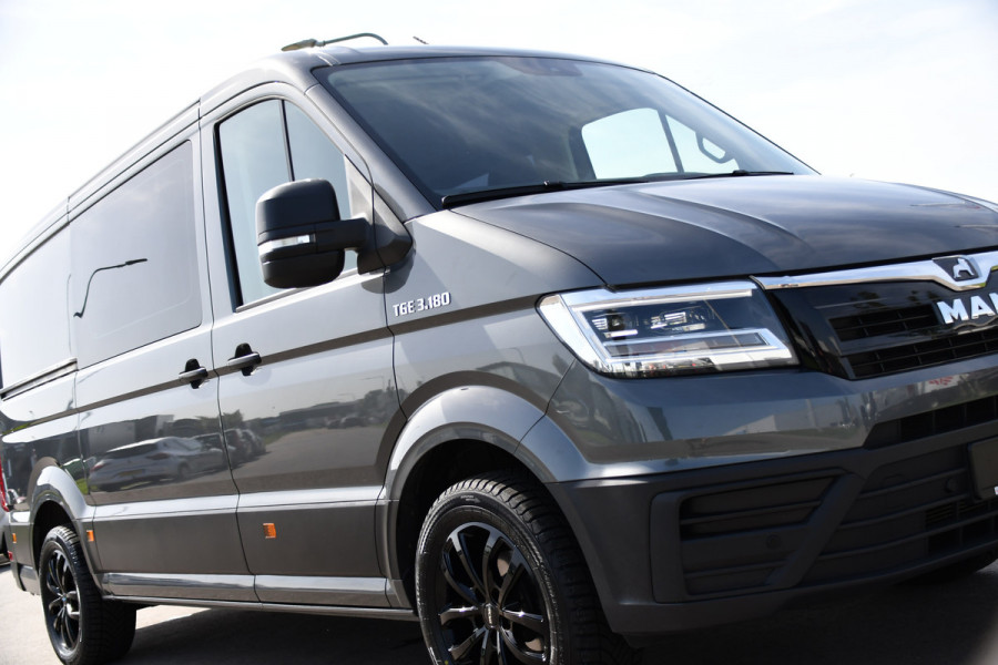 MAN TGE 3.180 35 2.0 L3H2 DC PB Edition Camera, Cruise, Carplay, LED, 177pk, Automaat, Sensoren, Multimedia, Uniek!