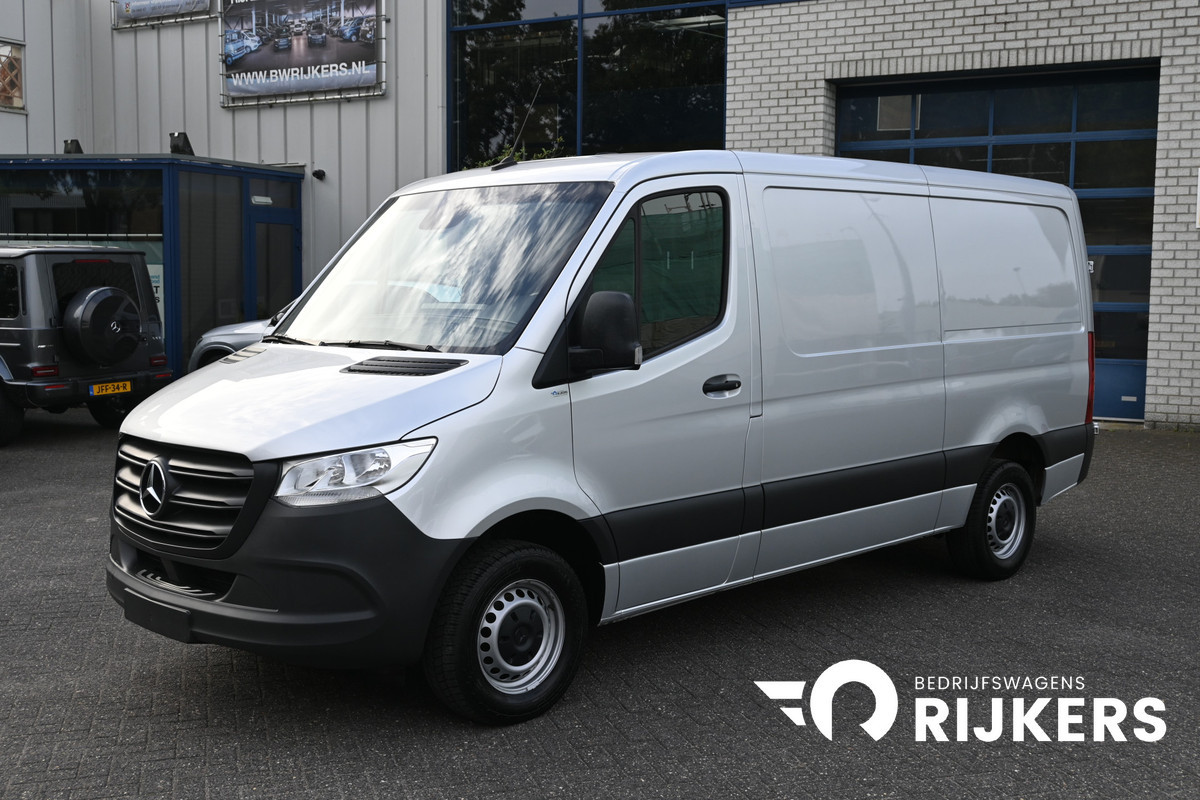 Mercedes-Benz Sprinter 315 CDI L2H1 RWD Geveerde stoel, Trekhaak, Apple Carplay/Android Auto