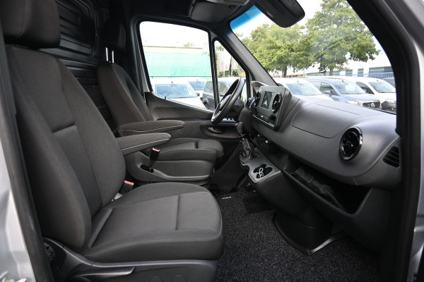 Mercedes-Benz Sprinter 315 CDI L2H1 RWD Geveerde stoel, Trekhaak, Apple Carplay/Android Auto