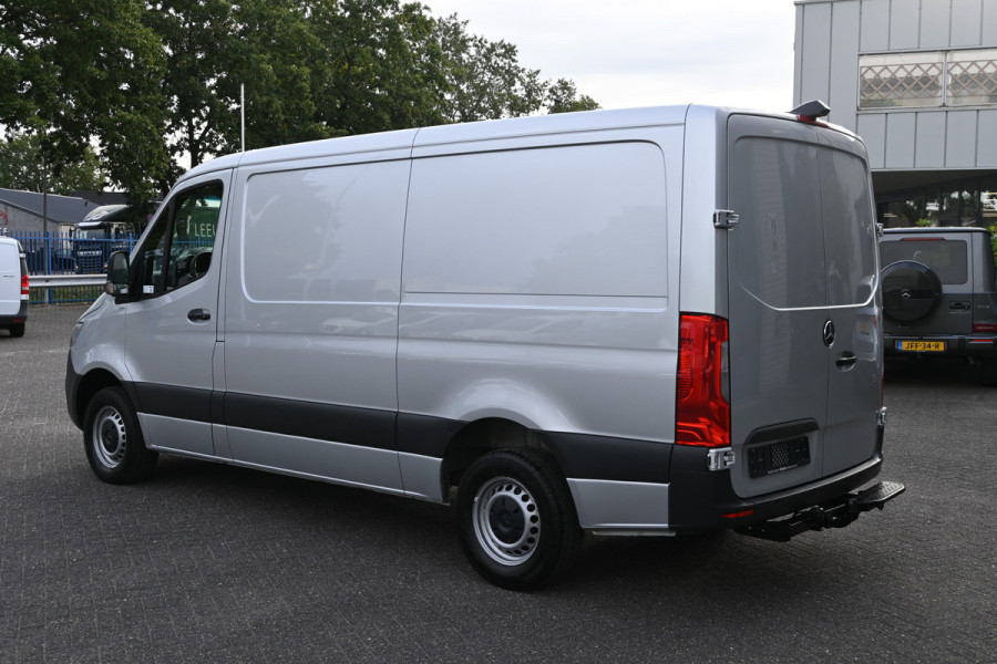 Mercedes-Benz Sprinter 315 CDI L2H1 RWD Geveerde stoel, Trekhaak, Apple Carplay/Android Auto
