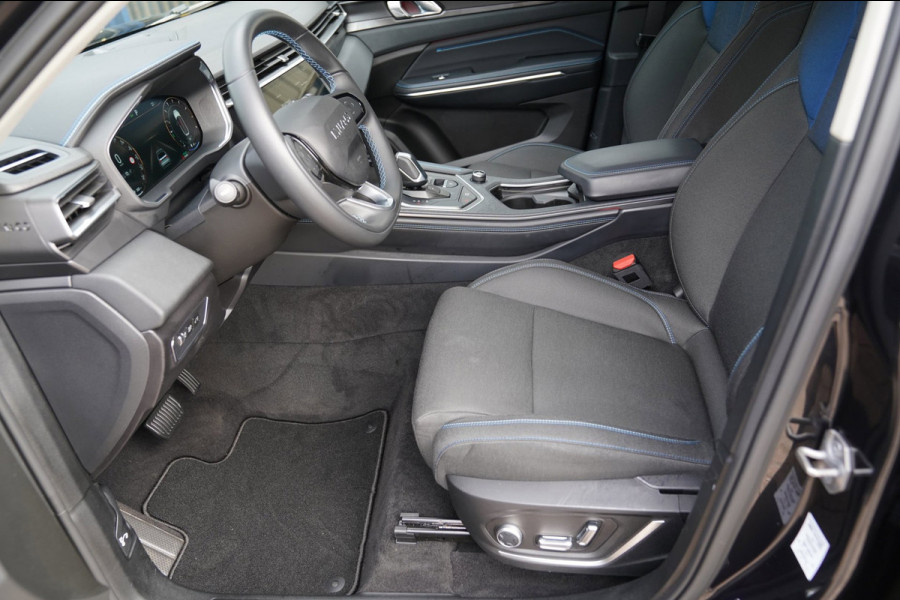 Lynk & Co 01 1.5|Prijs incl. 12 mnd garantie| PDC Panoramadak LMV Navi Apple carplay/Android auto Camera