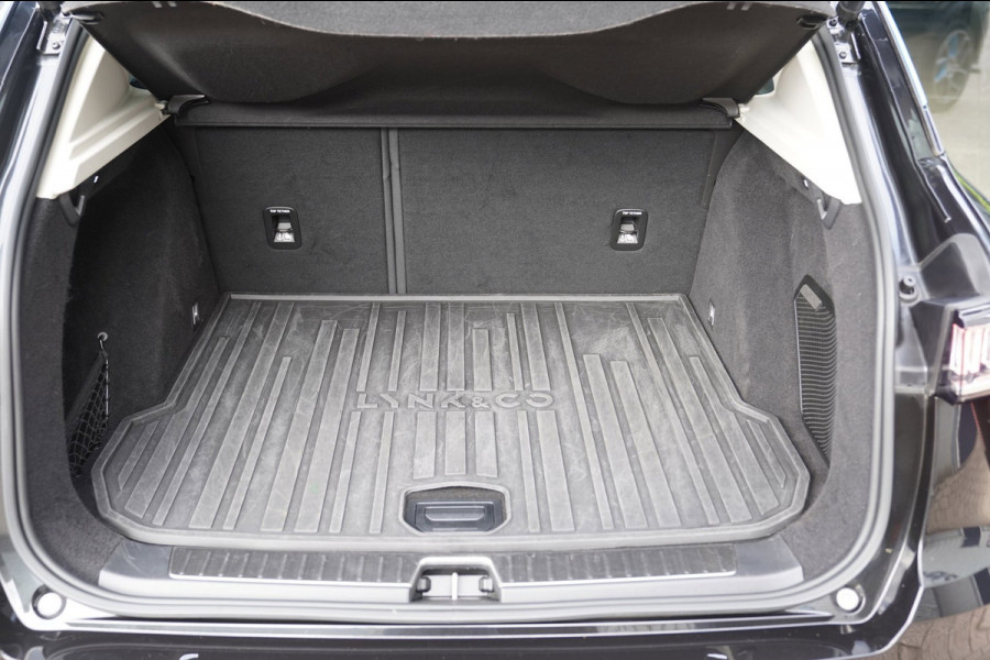 Lynk & Co 01 1.5|Prijs incl. 12 mnd garantie| PDC Panoramadak LMV Navi Apple carplay/Android auto Camera