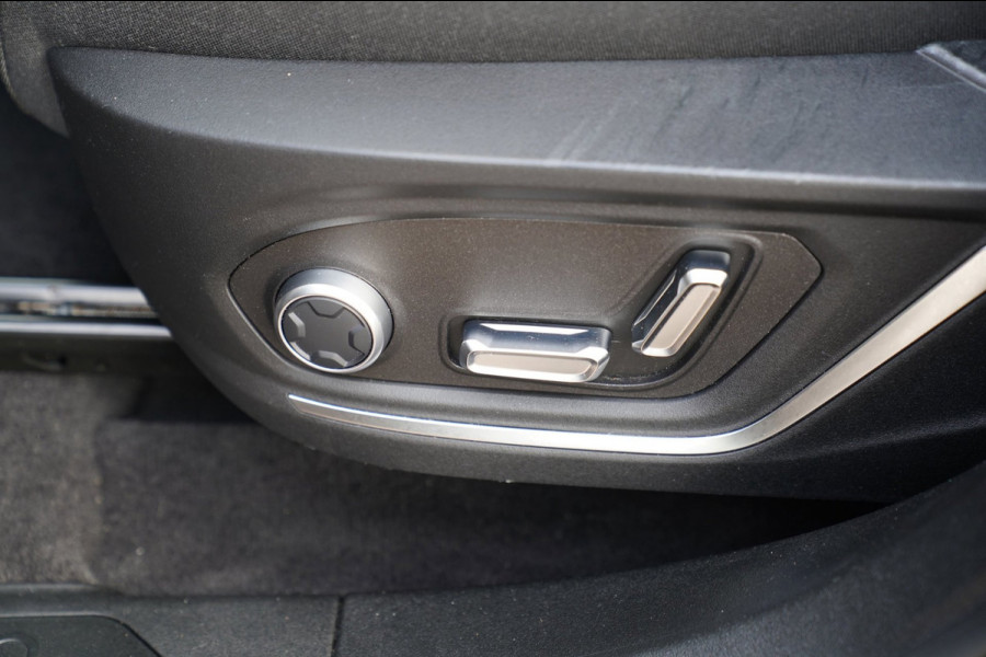 Lynk & Co 01 1.5|Prijs incl. 12 mnd garantie| PDC Panoramadak LMV Navi Apple carplay/Android auto Camera