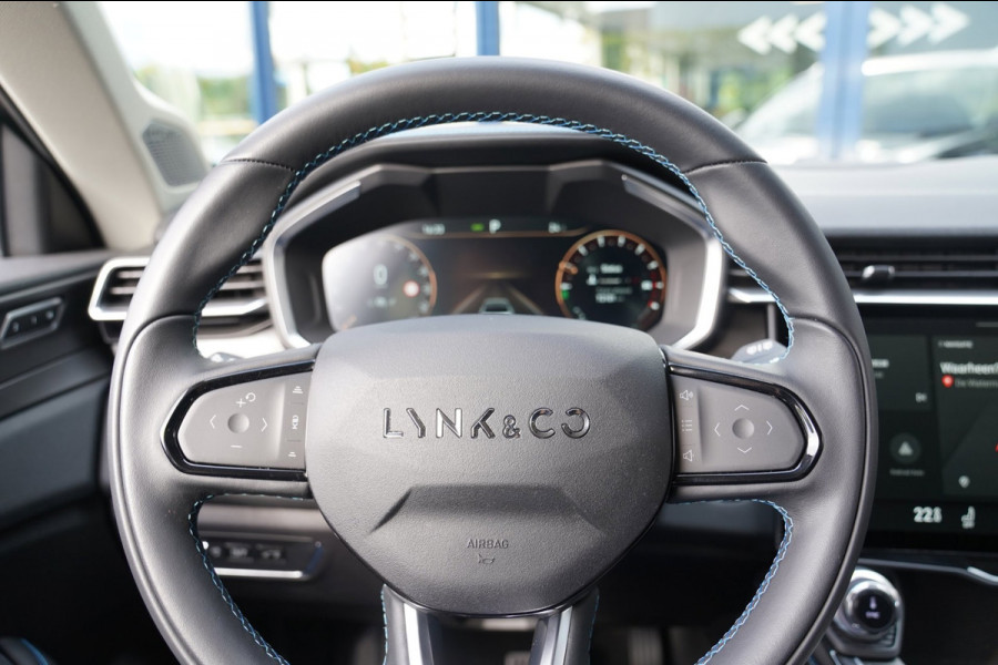 Lynk & Co 01 1.5|Prijs incl. 12 mnd garantie| PDC Panoramadak LMV Navi Apple carplay/Android auto Camera