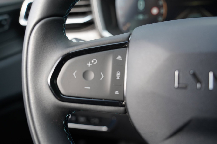 Lynk & Co 01 1.5|Prijs incl. 12 mnd garantie| PDC Panoramadak LMV Navi Apple carplay/Android auto Camera