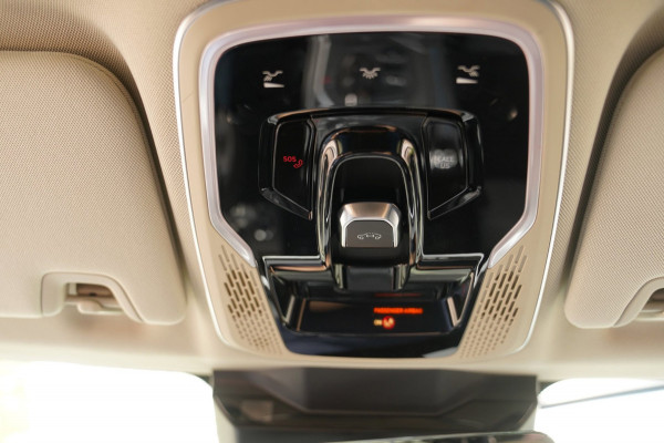 Lynk & Co 01 1.5|Prijs incl. 12 mnd garantie| PDC Panoramadak LMV Navi Apple carplay/Android auto Camera