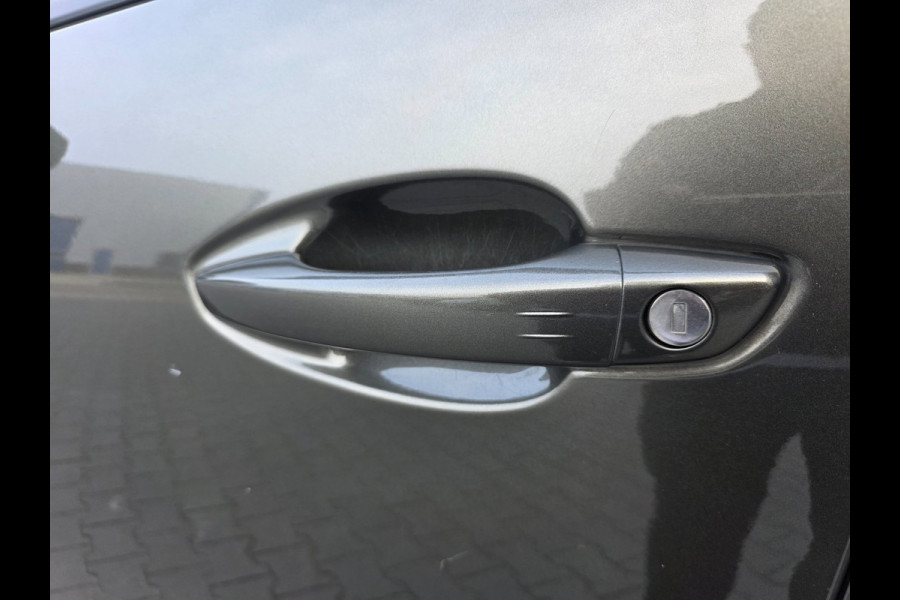 Peugeot 5008 1.2 PureTech Premium Allure | PANO | STOELVERWARMING | MEMORY | CAMERA | NAVI