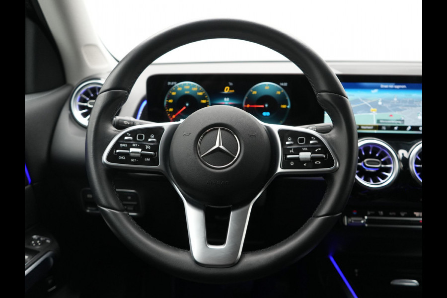 Mercedes-Benz EQB 300 4MATIC Progressive 7 Persoons 67 kWh 228pk Dealer O.H | SOH 96.1% | Cruise Control | MBUX Widescreen Navi | Camera | Sfeerverlichting | Virtual | DAB | 19"L.M |