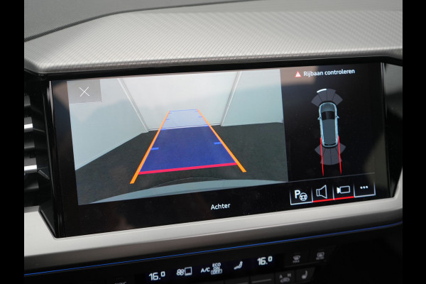 Audi Q4 e-tron 40 Advanced edition 77 kWh 204pk Dealer O.H | SOH 96.6% | Panodak | Adaptive Cruise | Matrix LED | Camera | Sportstoelen Verwarmd | Blis | Sfeerverlichting | Apple Carplay | DAB | Navigatie | 20"L.M