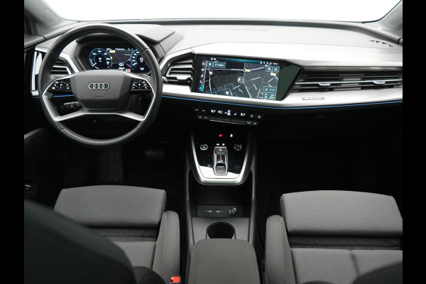 Audi Q4 e-tron 40 Advanced edition 77 kWh 204pk Dealer O.H | SOH 96.6% | Panodak | Adaptive Cruise | Matrix LED | Camera | Sportstoelen Verwarmd | Blis | Sfeerverlichting | Apple Carplay | DAB | Navigatie | 20"L.M