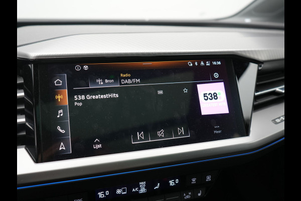 Audi Q4 e-tron 40 Advanced edition 77 kWh 204pk Dealer O.H | SOH 96.6% | Panodak | Adaptive Cruise | Matrix LED | Camera | Sportstoelen Verwarmd | Blis | Sfeerverlichting | Apple Carplay | DAB | Navigatie | 20"L.M