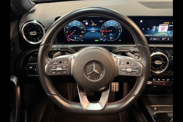 Mercedes-Benz A-Klasse 250 e AMG Line 18"/SOH 97%/360 camera/PDC v+a/Stoelverwarming/Apple Carplay & Android Auto/DAB/Navigatie/Climate