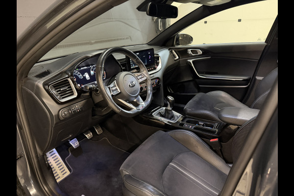 Kia Ceed Sportswagon 1.0 T-GDi GT-Line | Panoramadak | Dealer onderhouden | Camera | Afn. Trekhaak | Stoel/stuurverwarming | Carplay