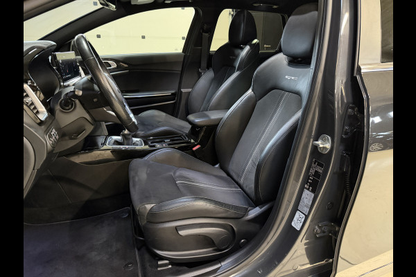 Kia Ceed Sportswagon 1.0 T-GDi GT-Line | Panoramadak | Dealer onderhouden | Camera | Afn. Trekhaak | Stoel/stuurverwarming | Carplay