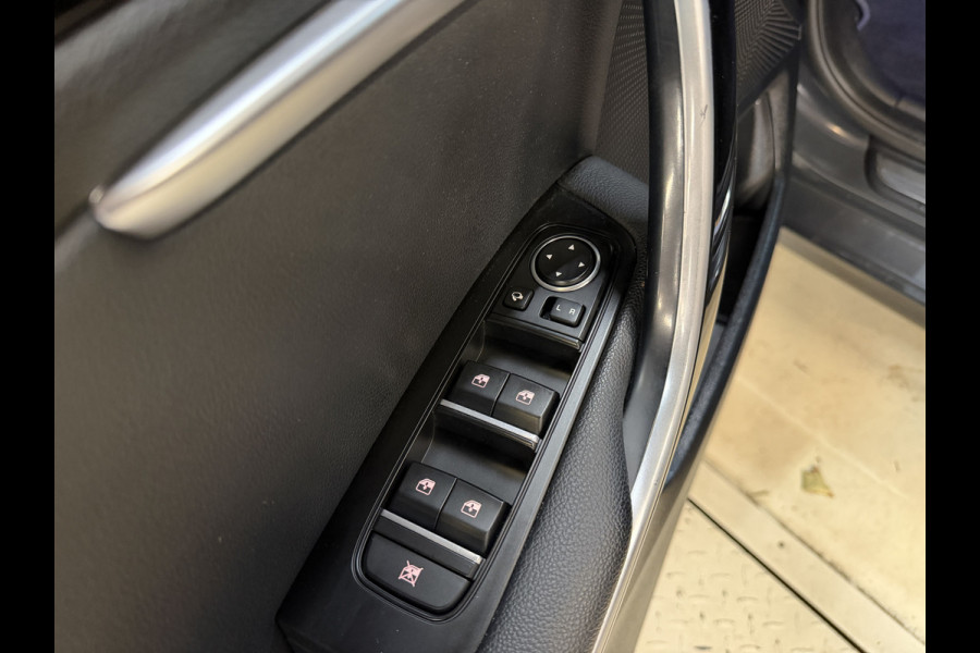 Kia Ceed Sportswagon 1.0 T-GDi GT-Line | Panoramadak | Dealer onderhouden | Camera | Afn. Trekhaak | Stoel/stuurverwarming | Carplay