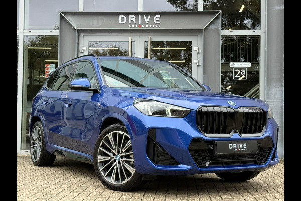BMW X1 xDrive30e 326PK M-Sport |Full Option|Pano|H/K|DrivingAssProf|Innovation|20"|Trekhaak