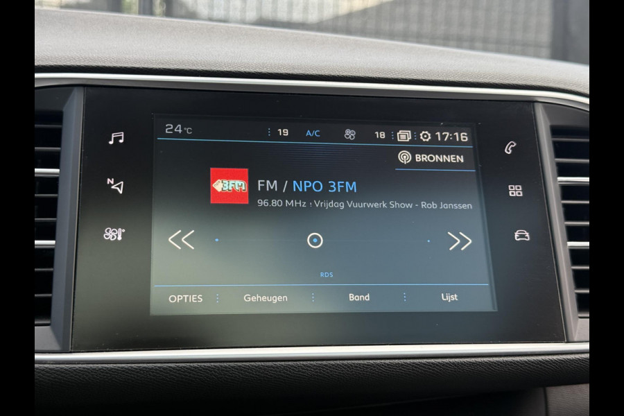 Peugeot 308 1.2 PureTech Allure Navi|Pano|Carplay|Clima|Cruise|PDC|D-riem vv in 2024|APK tot 02-2027
