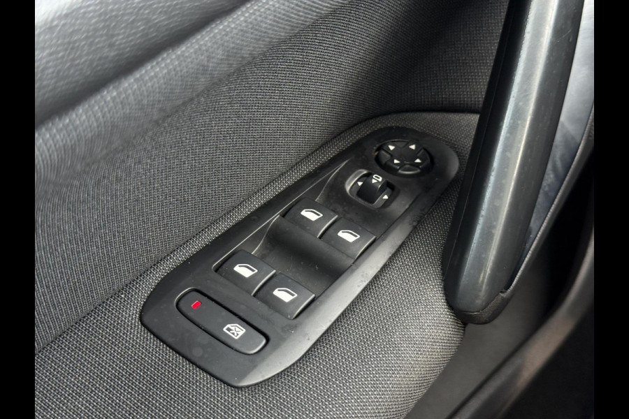Peugeot 308 1.2 PureTech Allure Navi|Pano|Carplay|Clima|Cruise|PDC|D-riem vv in 2024|APK tot 02-2027