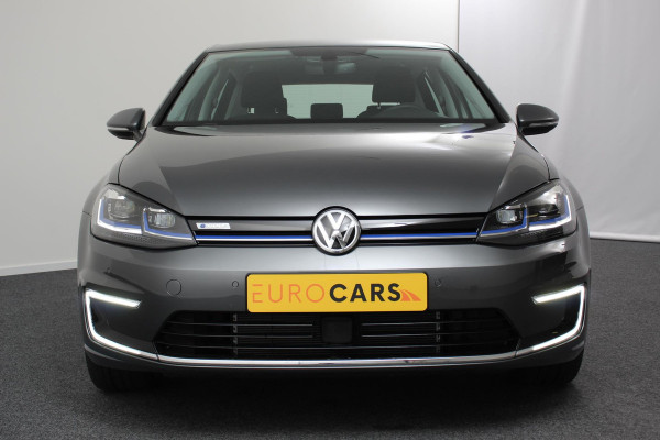 Volkswagen e-Golf Edition Automaat SOH 89% Navigatie Digitale Cockpit Bluetooth Cruise Control Lichtmetalen Velgen Camera Parkeer Sensoren