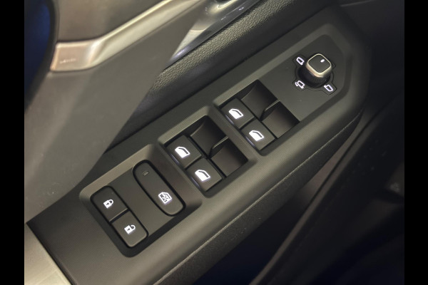 Jeep Compass 1.2 e-Hybrid First Edition | Panoramadak | Lederen bekleding | Prijs is rijklaar