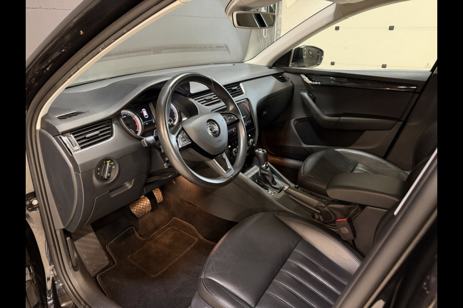 Škoda Octavia Combi 2.0 TSI 191PK Style Business | Leder | Adaptive cruise | Afn. trekhaak | Camera | Carplay | Dealer onderhouden