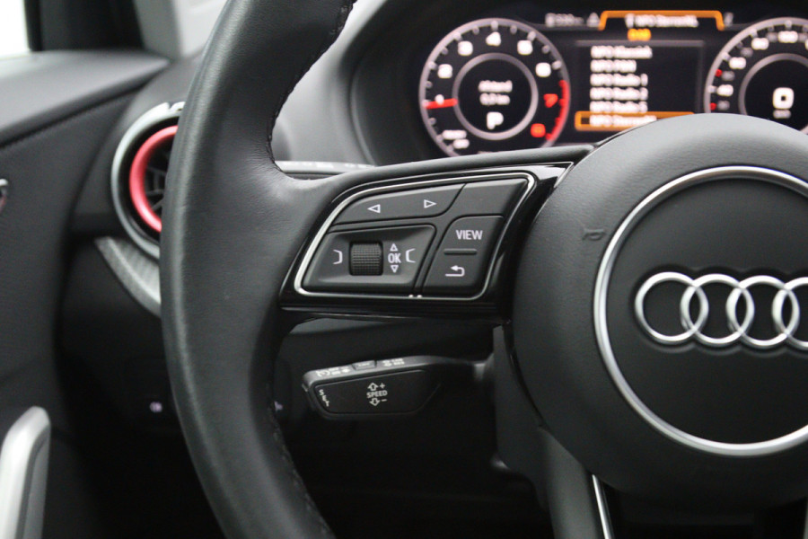 Audi Q2 35 TFSI 150 PK Automaat S-Line Edition, Panoramadak, LED, Camera, Cruise Control