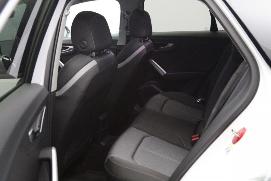 Audi Q2 35 TFSI 150 PK Automaat S-Line Edition, Panoramadak, LED, Camera, Cruise Control
