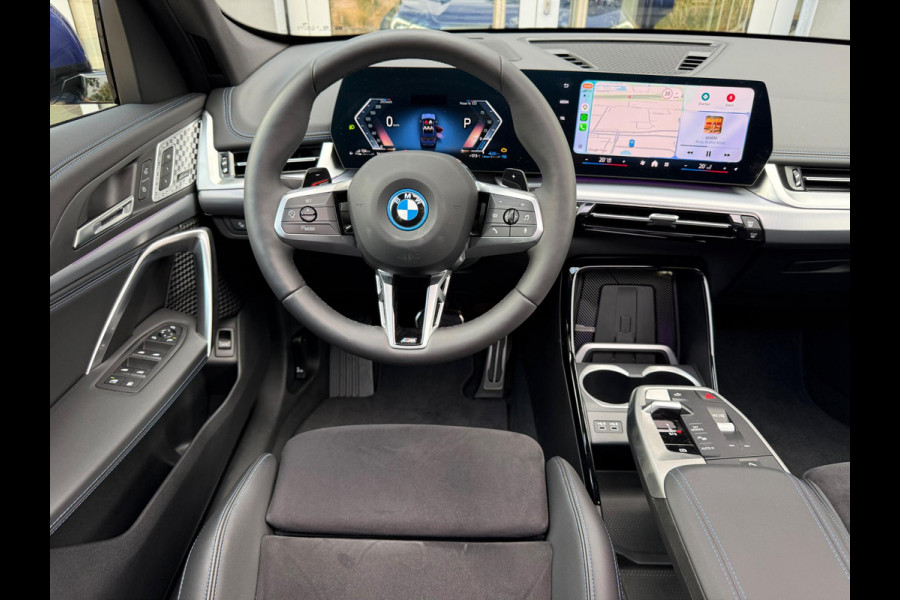 BMW X1 xDrive30e 326PK M-Sport |Full Option|Pano|H/K|DrivingAssProf|Innovation|20"|Trekhaak