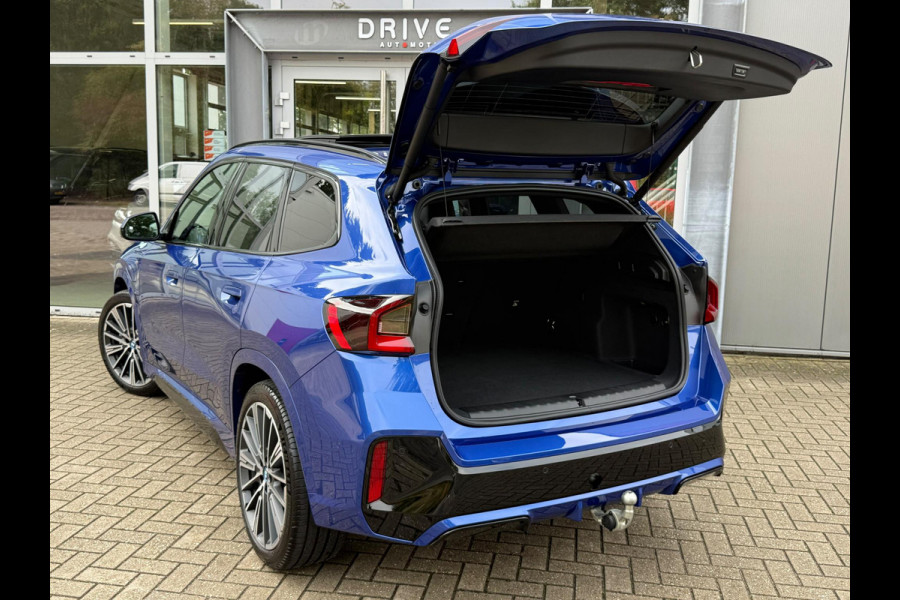 BMW X1 xDrive30e 326PK M-Sport |Full Option|Pano|H/K|DrivingAssProf|Innovation|20"|Trekhaak