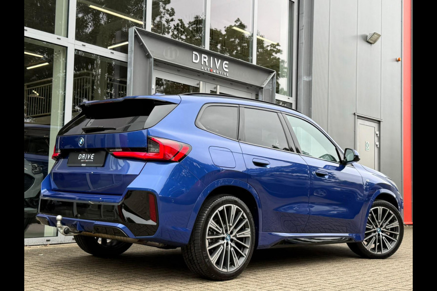 BMW X1 xDrive30e 326PK M-Sport |Full Option|Pano|H/K|DrivingAssProf|Innovation|20"|Trekhaak