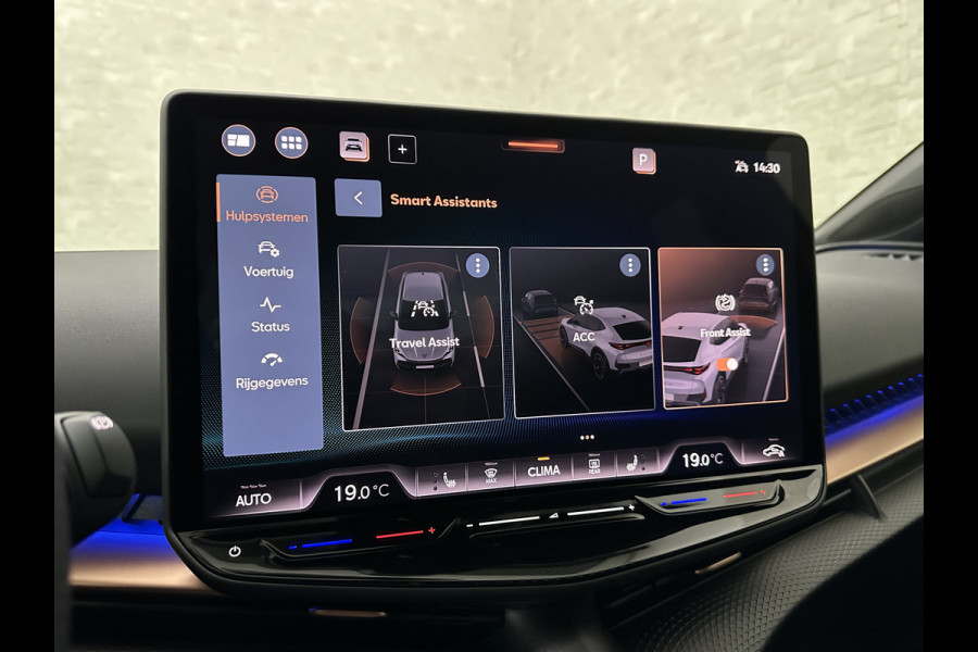CUPRA Tavascan 286pk NIEUW & RUIM 3000,= VOORDEEL! | 77 kWh | Nieuw! | Winter-Pack | Warmtepomp | Verlengde Fabrieksgarantie | 7x Op Voorraad | 3-Zone Clima | Verwarmde Voorruit | Keyless-Entry | Sfeerverlichting | Stoelverwarming | Carplay | Stuurverwarming | Getint Glas | 19 inch | Lane-Assist | Camera | Draadloos Laden |