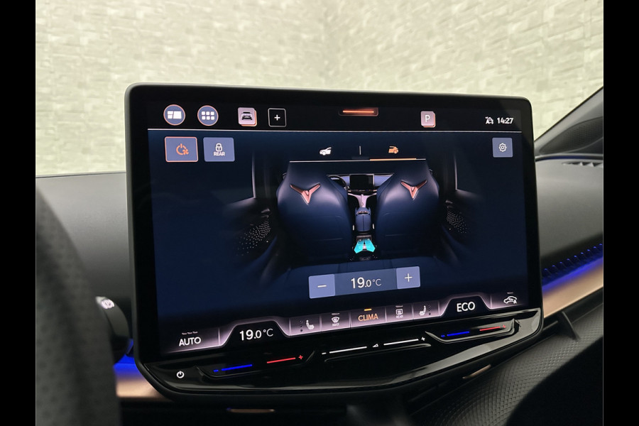 CUPRA Tavascan 286pk NIEUW & RUIM 3000,= VOORDEEL! | 77 kWh | Nieuw! | Winter-Pack | Warmtepomp | Verlengde Fabrieksgarantie | 7x Op Voorraad | 3-Zone Clima | Verwarmde Voorruit | Keyless-Entry | Sfeerverlichting | Stoelverwarming | Carplay | Stuurverwarming | Getint Glas | 19 inch | Lane-Assist | Camera | Draadloos Laden |