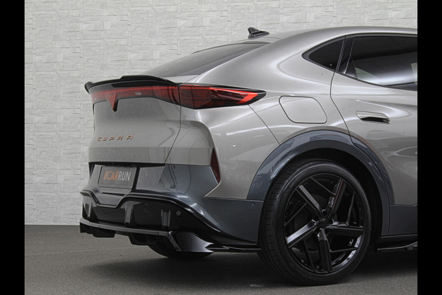 CUPRA Tavascan 286pk 77 kWh Aero-pack | Nieuw! | Winter-Pack | Warmtepomp | Verlengde Fabrieksgarantie | 7x Op Voorraad | Adaptive Cruise Contr 3-Zone Clima | Verwarmde Voorruit | Keyless-Entry | Sfeerverlichting | Stoelverwarming | Carplay | Stuurverwarming | Getint Glas | 19 inch | Lane-Assist | Camera | Draadloos Laden |
