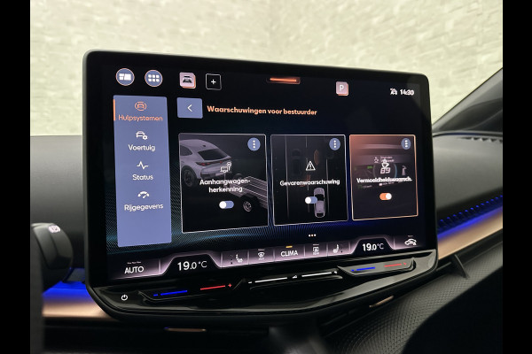CUPRA Tavascan 286pk 77 kWh Aero-pack | Nieuw! | Winter-Pack | Warmtepomp | Verlengde Fabrieksgarantie | 7x Op Voorraad | Adaptive Cruise Contr 3-Zone Clima | Verwarmde Voorruit | Keyless-Entry | Sfeerverlichting | Stoelverwarming | Carplay | Stuurverwarming | Getint Glas | 19 inch | Lane-Assist | Camera | Draadloos Laden |