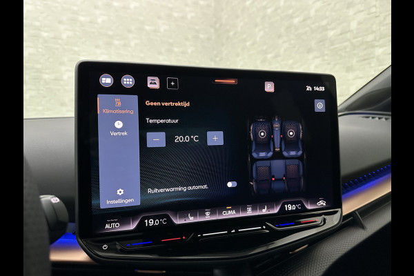CUPRA Tavascan 286pk 77 kWh Aero-pack | Nieuw! | Winter-Pack | Warmtepomp | Verlengde Fabrieksgarantie | 7x Op Voorraad | Adaptive Cruise Contr 3-Zone Clima | Verwarmde Voorruit | Keyless-Entry | Sfeerverlichting | Stoelverwarming | Carplay | Stuurverwarming | Getint Glas | 19 inch | Lane-Assist | Camera | Draadloos Laden |