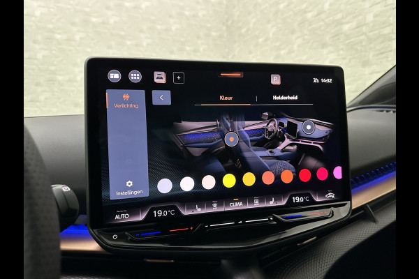 CUPRA Tavascan 286pk 77 kWh Aero-pack | Nieuw! | Winter-Pack | Warmtepomp | Verlengde Fabrieksgarantie | 7x Op Voorraad | Adaptive Cruise Contr 3-Zone Clima | Verwarmde Voorruit | Keyless-Entry | Sfeerverlichting | Stoelverwarming | Carplay | Stuurverwarming | Getint Glas | 19 inch | Lane-Assist | Camera | Draadloos Laden |