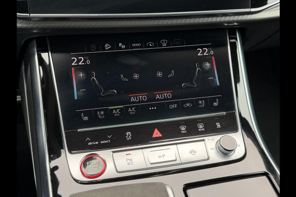 Audi RS Q8 4.0 TFSI RS Q8 quattro | Akrapovic | RS Dynamic | Panoramdak | Bang & Olufsen Advanced | Head-Up | 3D Camera |
