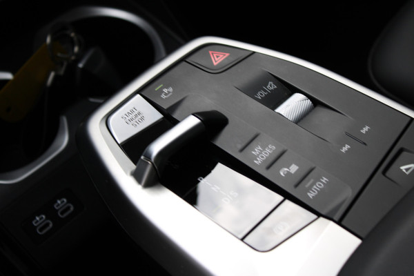 BMW X1 xDrive30e M Sportpakket | H&K | Driving Assistant Professional | Elek. Trekhaak