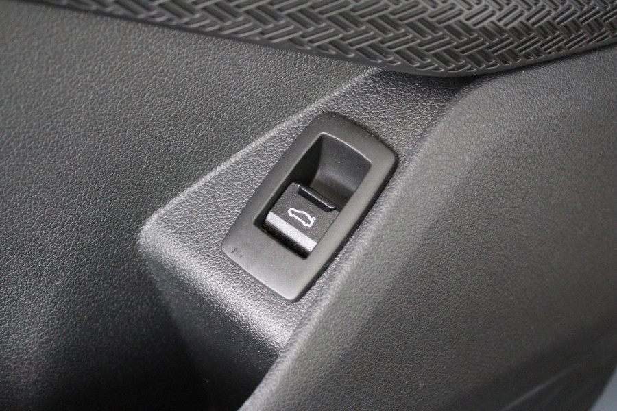 BMW X1 xDrive30e M Sportpakket | H&K | Driving Assistant Professional | Elek. Trekhaak