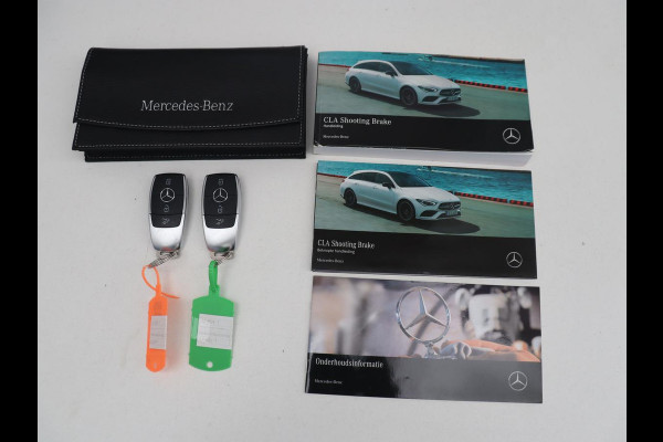 Mercedes-Benz CLA-Klasse Shooting Brake 200 Business Solution Luxury | Panoramadak | Adaptive cruise | Memory | Trekhaak | Stoelverwarming | Camera | Park assist | Sfeerverlichting | Carplay | Climate control