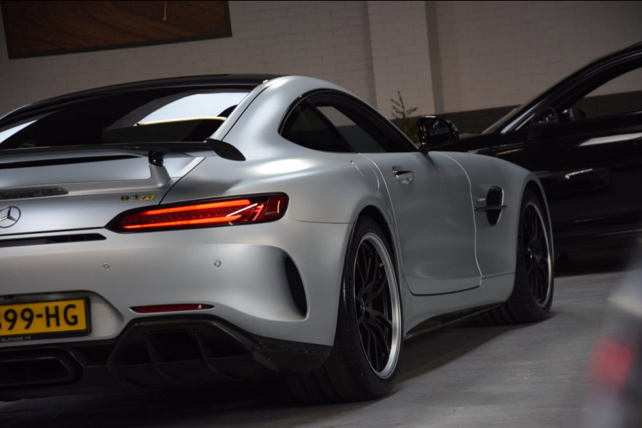 Mercedes-Benz AMG GT 4.0 R V8 Keramisch|Navi|Leder|585pk!!|Dealer onderhouden